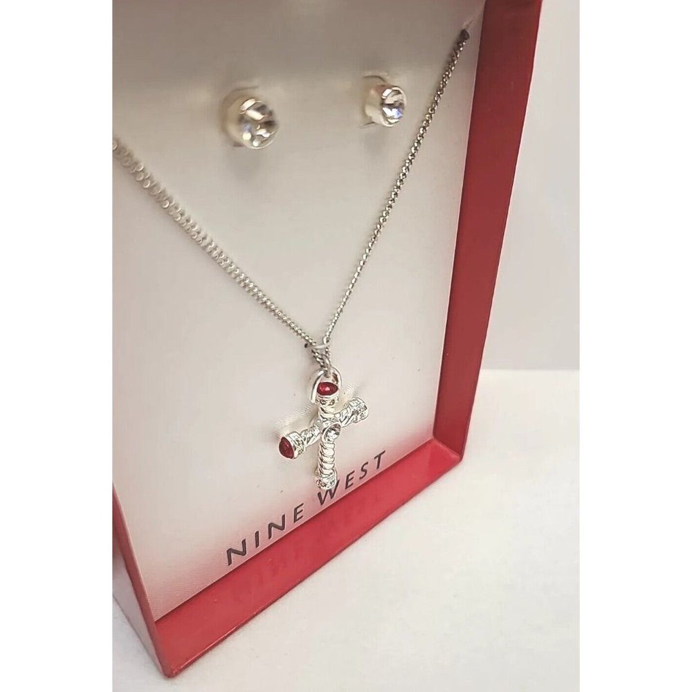 NINE WEST Silver Tone‎ Multi Color Jewels Cross necklace Stud Earring Set W Box - Picture 2 of 7